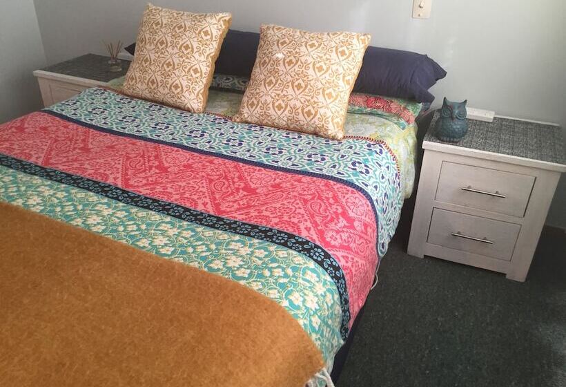 הוסטל Tripinn Motel & Share Accommodation