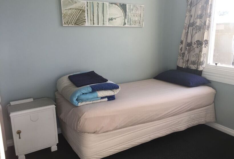 הוסטל Tripinn Motel & Share Accommodation