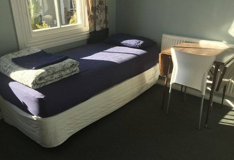 הוסטל Tripinn Motel & Share Accommodation