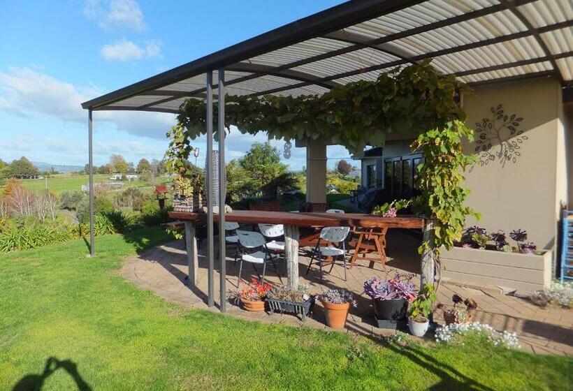 Waitomo Golfstays B&b