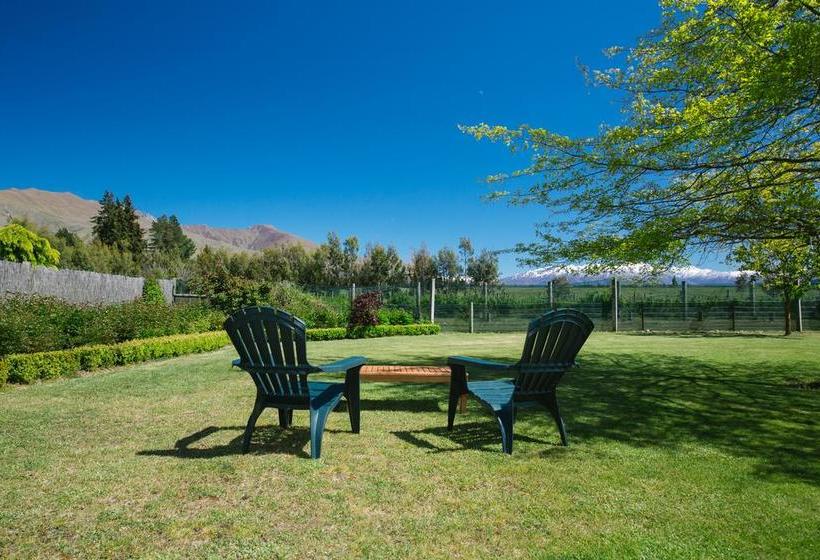 Wanaka Berry Farm And B&b