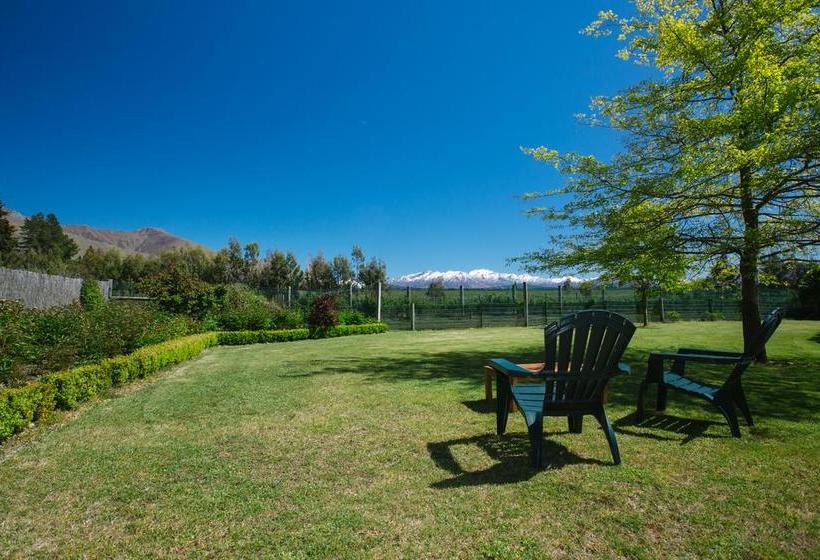 Wanaka Berry Farm And B&b