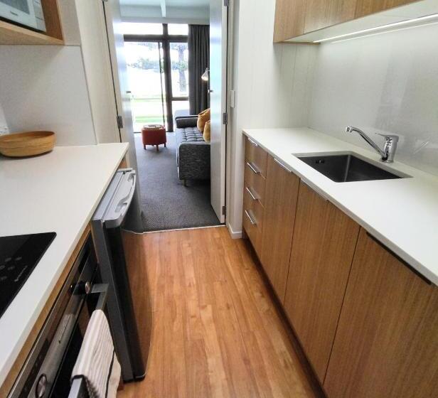 Whispering Sands Beachfront Motel