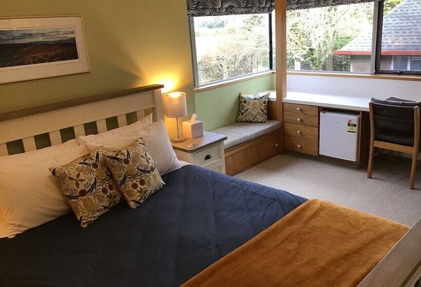 Woodland Glen Lodge B&b