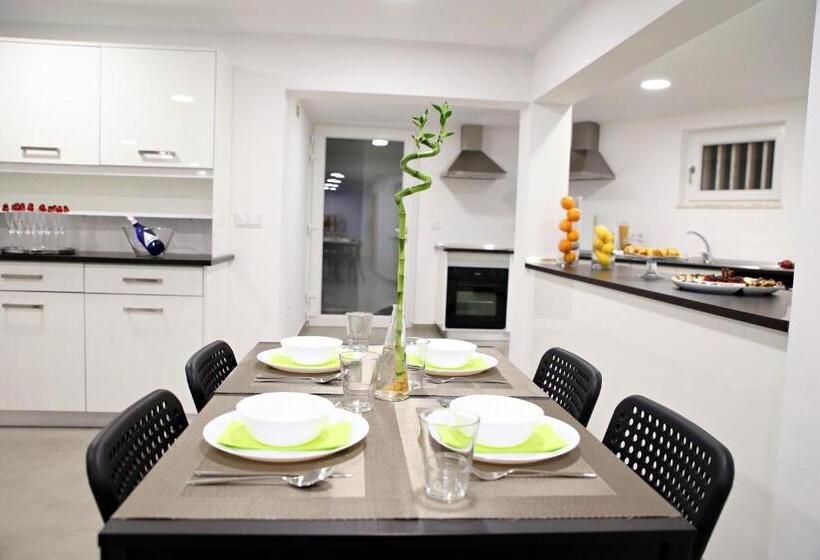 Zambeachouse   Hostel Paradise