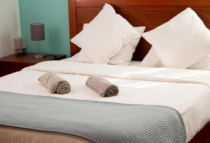 호스텔 Baleal Guesthouse