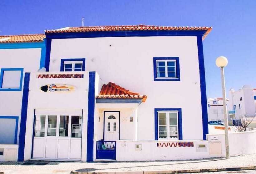 호스텔 Baleal Guesthouse