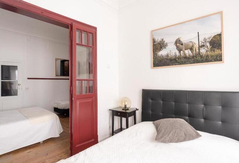 هاستل Burgos Guest House