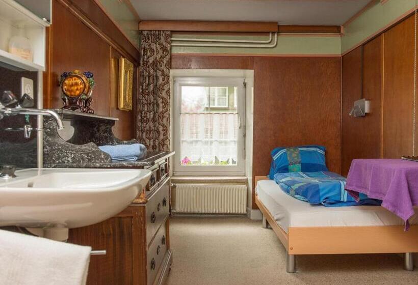 הוסטל Gasthaus Pension Zum Turm