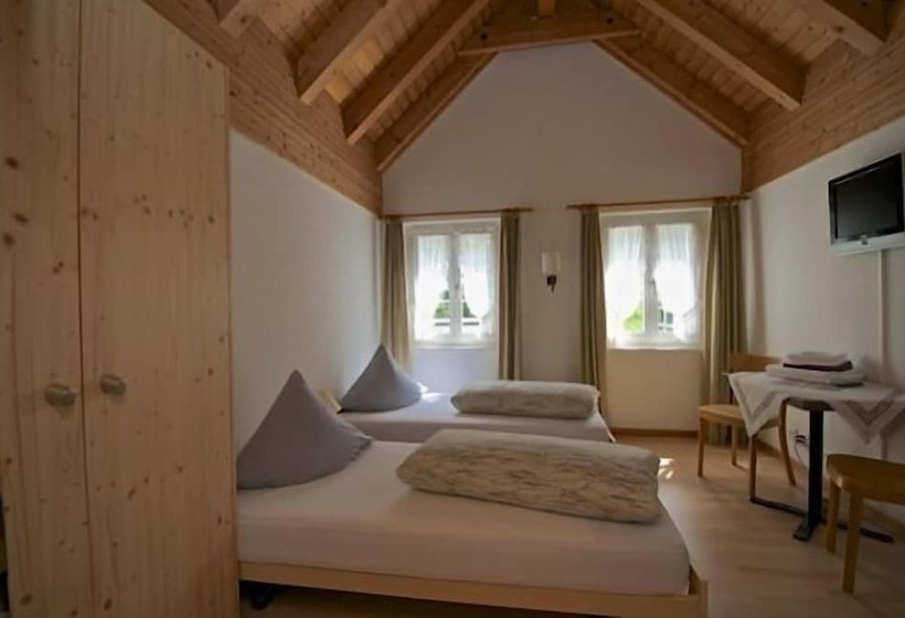 הוסטל Gasthaus Skiklub