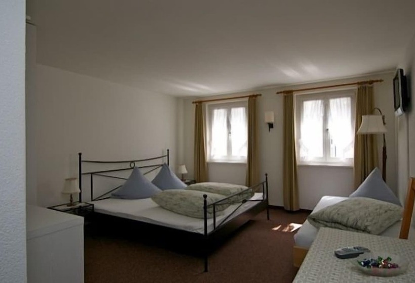 הוסטל Gasthaus Skiklub