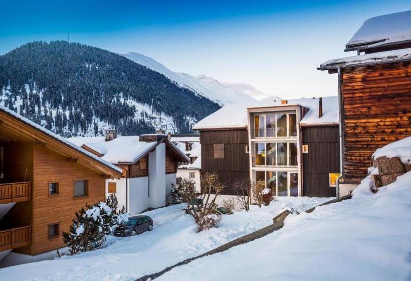 旅馆 Nova Casa Spinatscha Sedrun