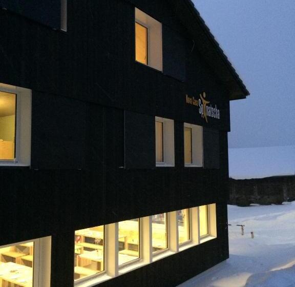 旅馆 Nova Casa Spinatscha Sedrun