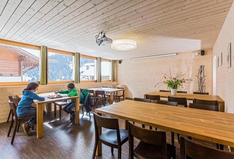 旅馆 Nova Casa Spinatscha Sedrun