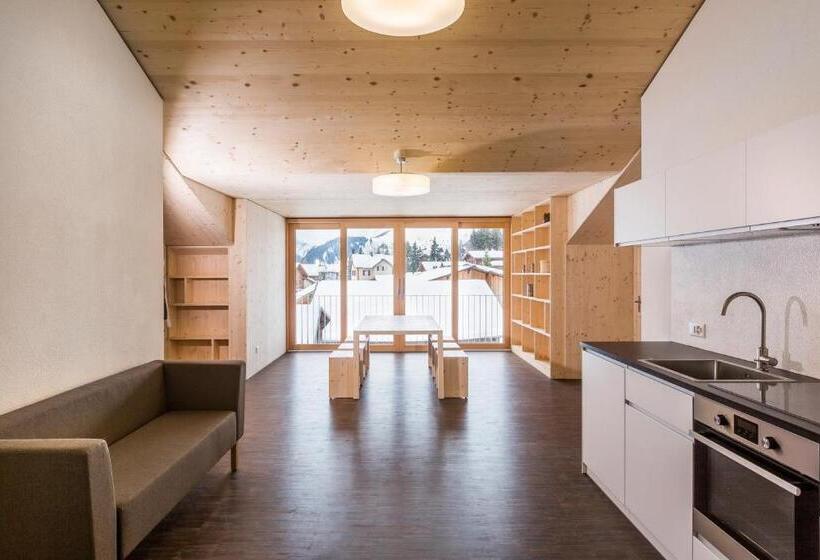 旅馆 Nova Casa Spinatscha Sedrun