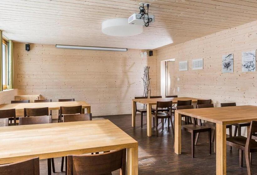 旅馆 Nova Casa Spinatscha Sedrun