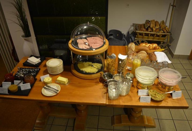 הוסטל Pensiun Trais Piz