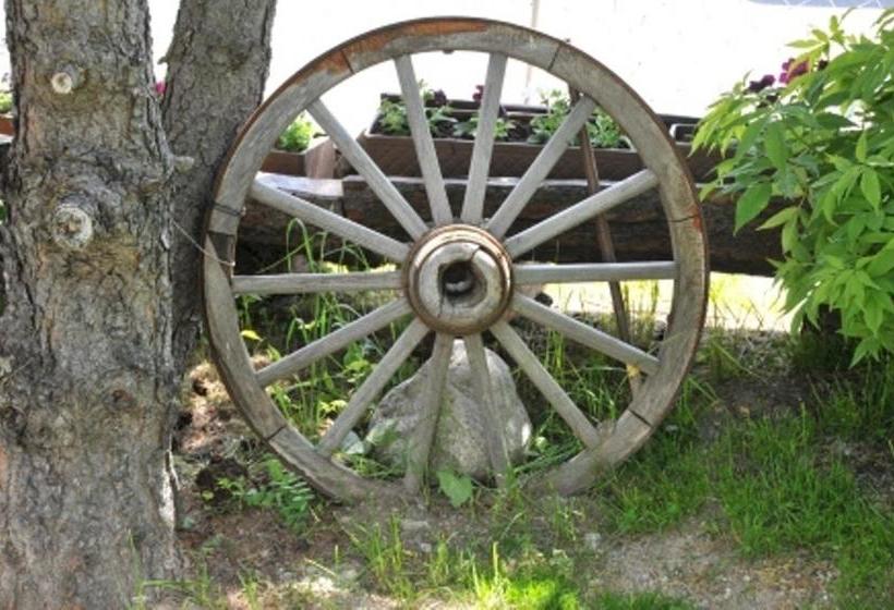 הוסטל Pensiun Trais Piz