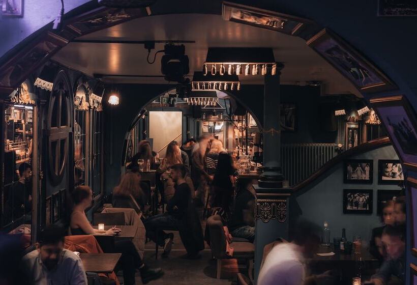 Herberge Vevey House