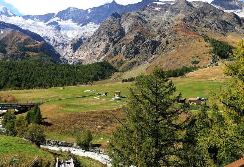 Amber Ski In/out Hotel & Spa