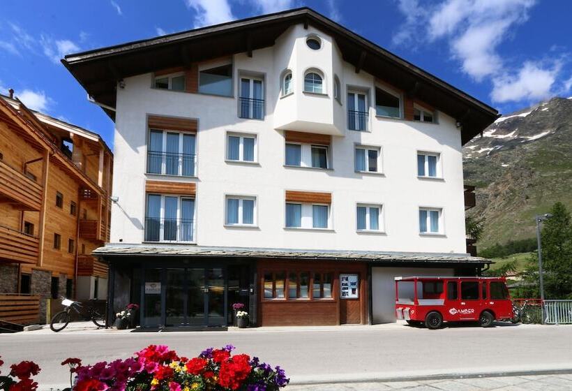 Amber Ski In/out Hotel & Spa