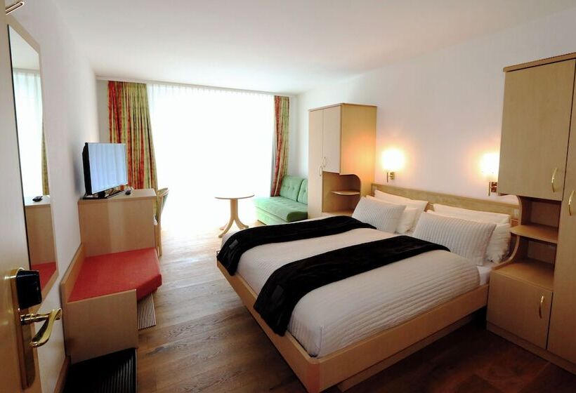 Amber Ski In/out Hotel & Spa