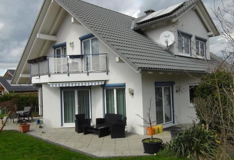 צימר Haus Erika Am Weg