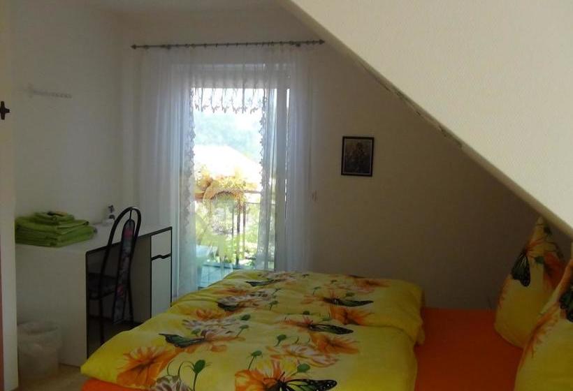 مبيت وإفطار Haus Erika Am Weg