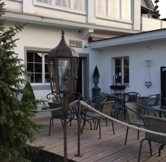 مبيت وإفطار Landcafe Mit Mini