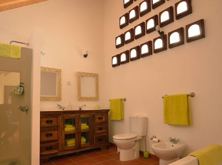 تختخواب و صبحانه Quinta Do Scoto