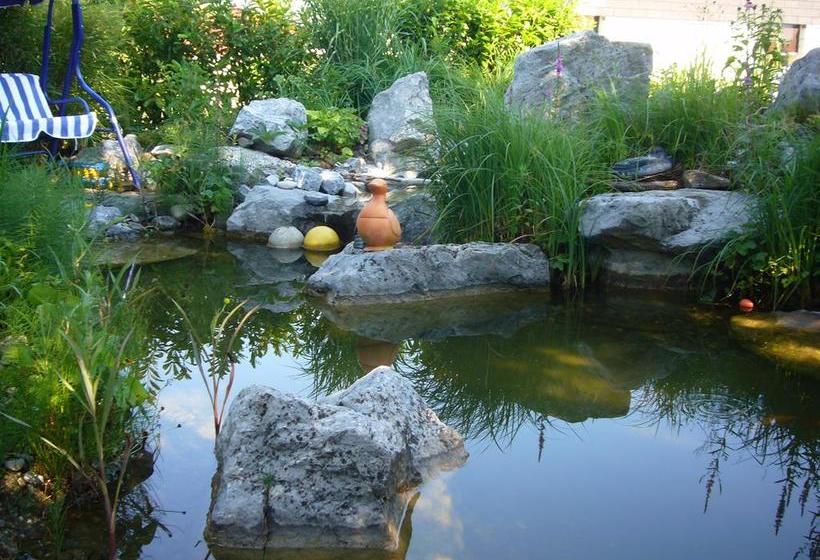 مبيت وإفطار Reni S Oase Am Bodensee