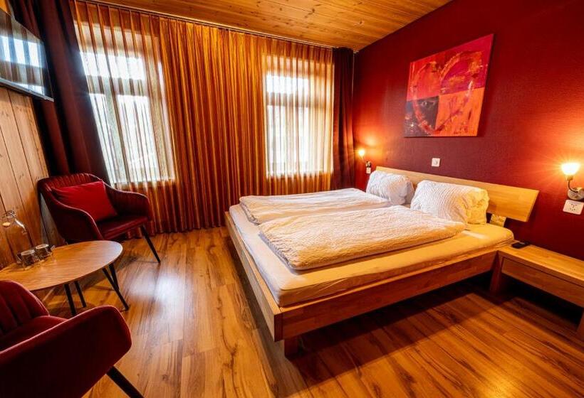 Curuna Hotel Garni B&b