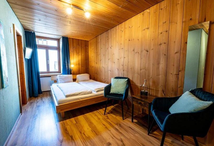 Curuna Hotel Garni B&b