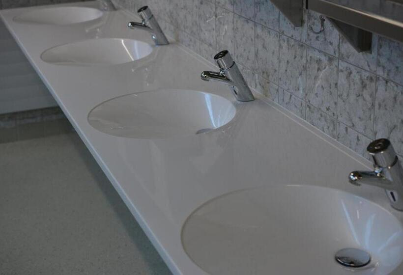 旅馆 Schutzenbach Backpackers For Adults 18 35