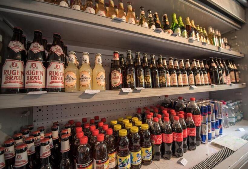 旅馆 Schutzenbach Backpackers For Adults 18 35