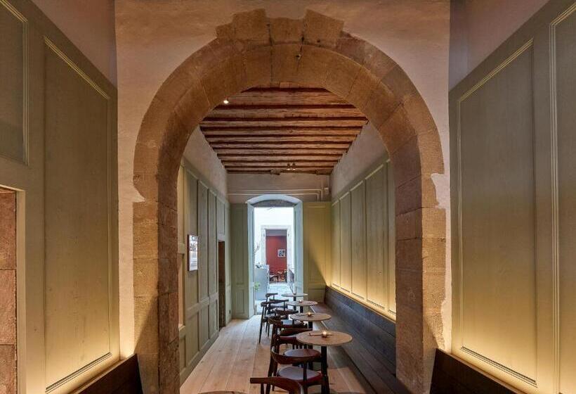 בית מלון כפרי Adler Boutique