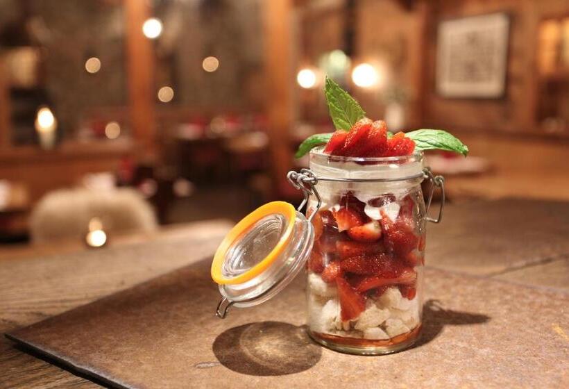 בית מלון כפרי Adler Boutique