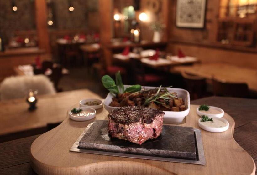 בית מלון כפרי Adler Boutique