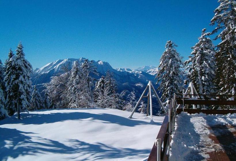 هتل Albergo Cardada