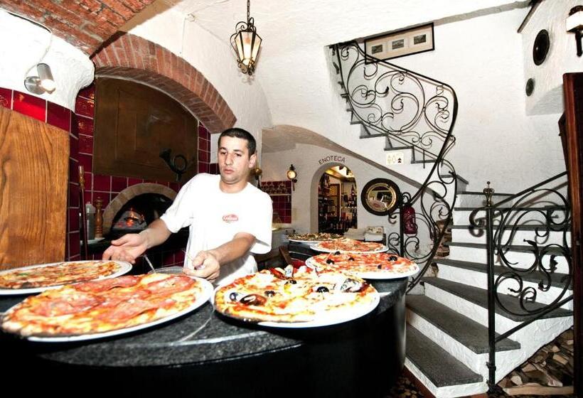 호텔 Albergo Ristorante Della Posta