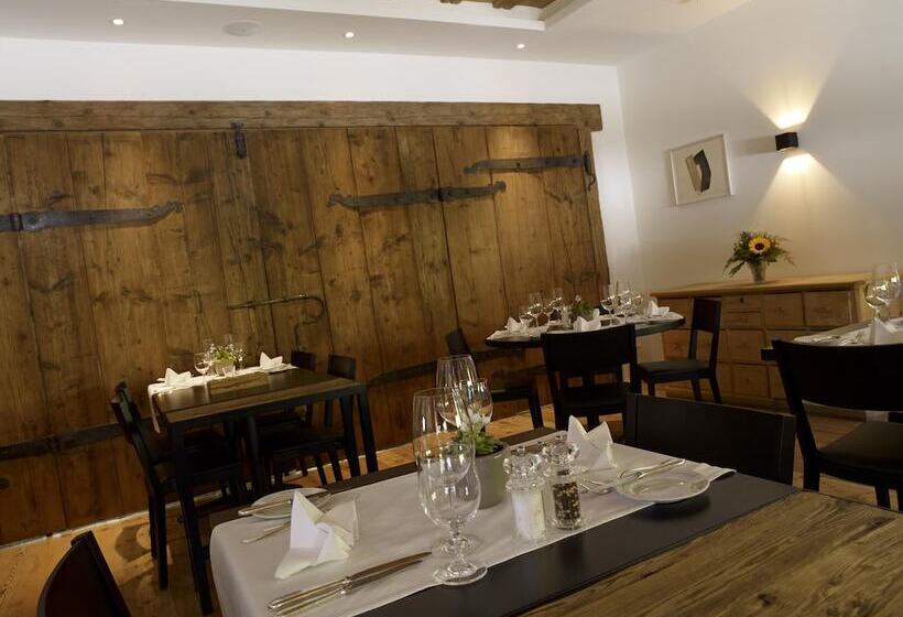 Отель Alpina Parpan