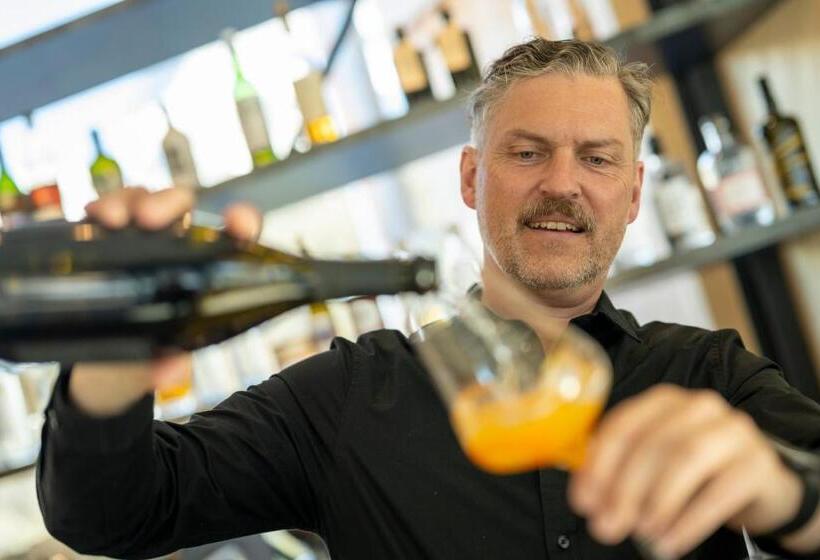 Отель Arnica Scuol   Adults Only