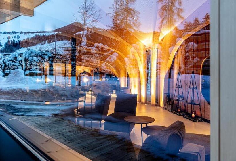 Отель Arnica Scuol   Adults Only