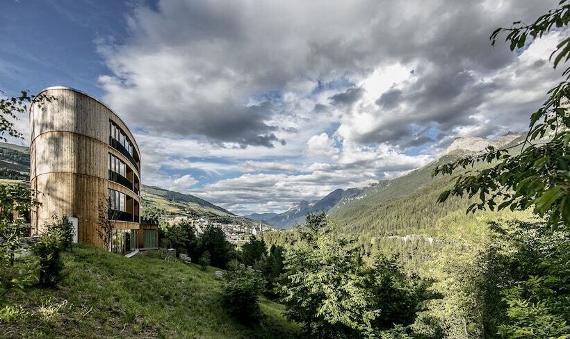 Отель Arnica Scuol   Adults Only