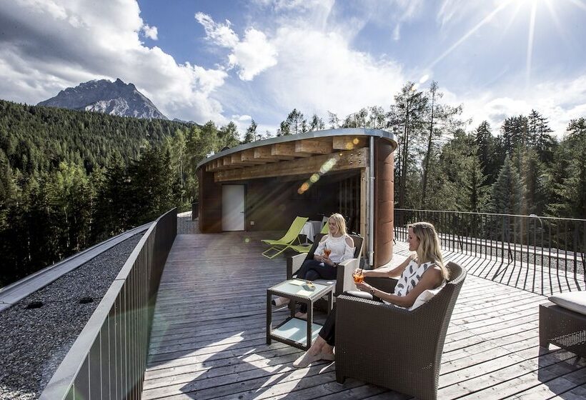 Отель Arnica Scuol   Adults Only