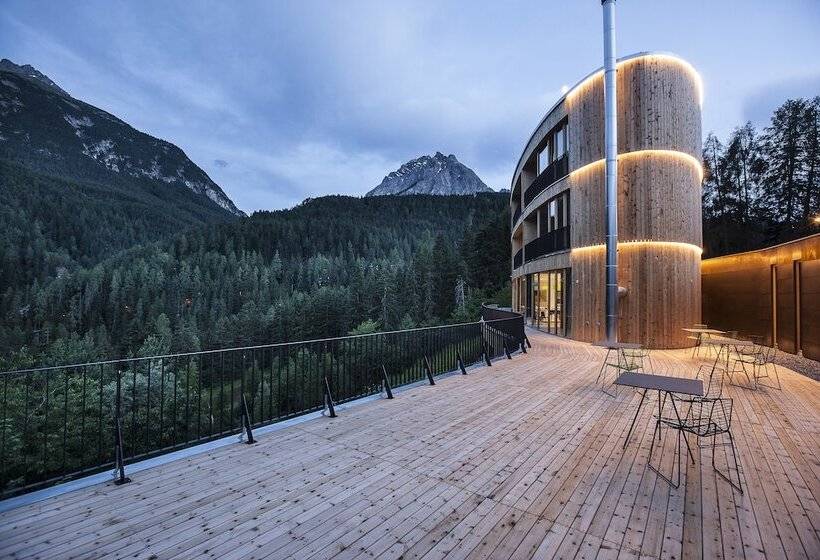 Отель Arnica Scuol   Adults Only