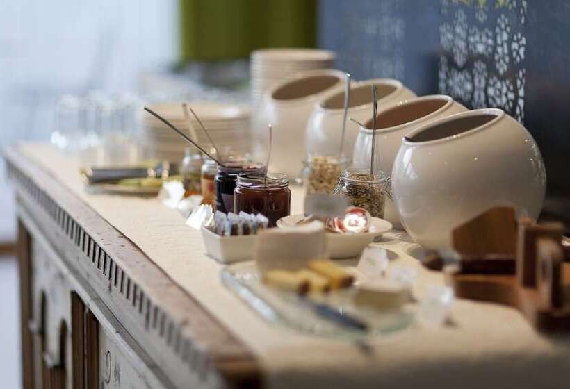 Отель Arnica Scuol   Adults Only