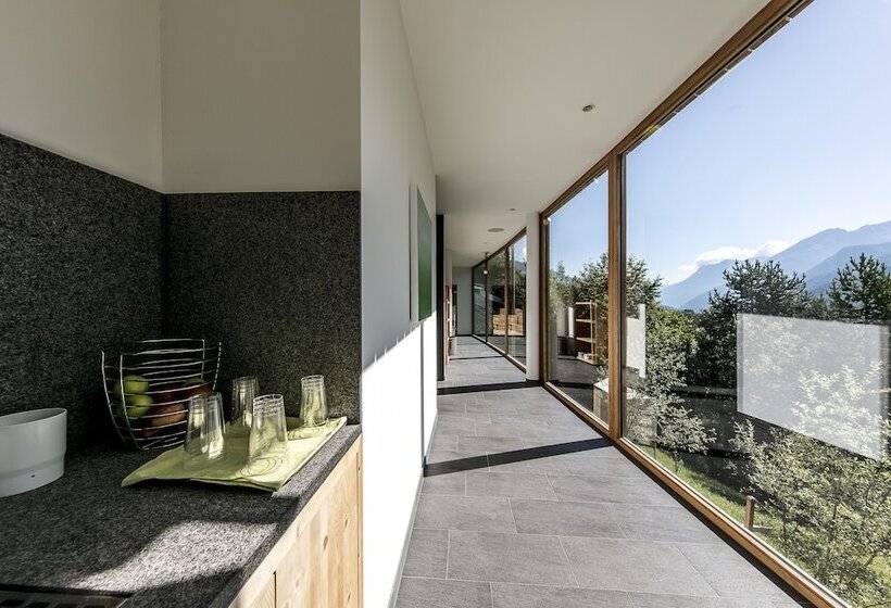 Отель Arnica Scuol   Adults Only