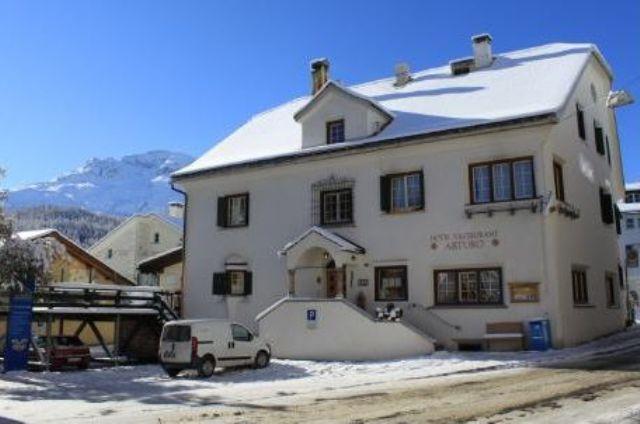 酒店 Arturo
