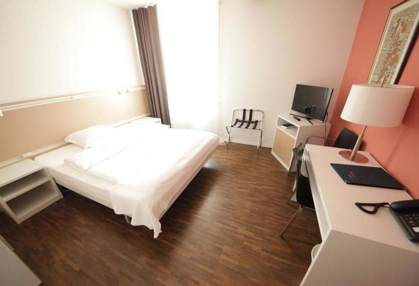 ホテル Auberge De Prangins